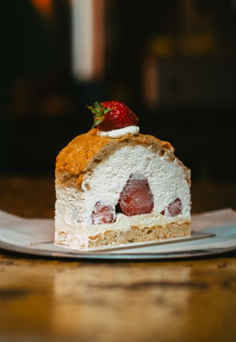 いちごのショートケーキ断面