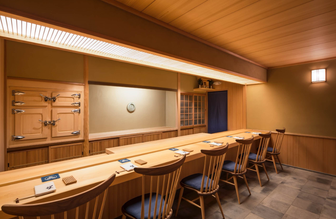 鮨 蒼海 店内カウンター